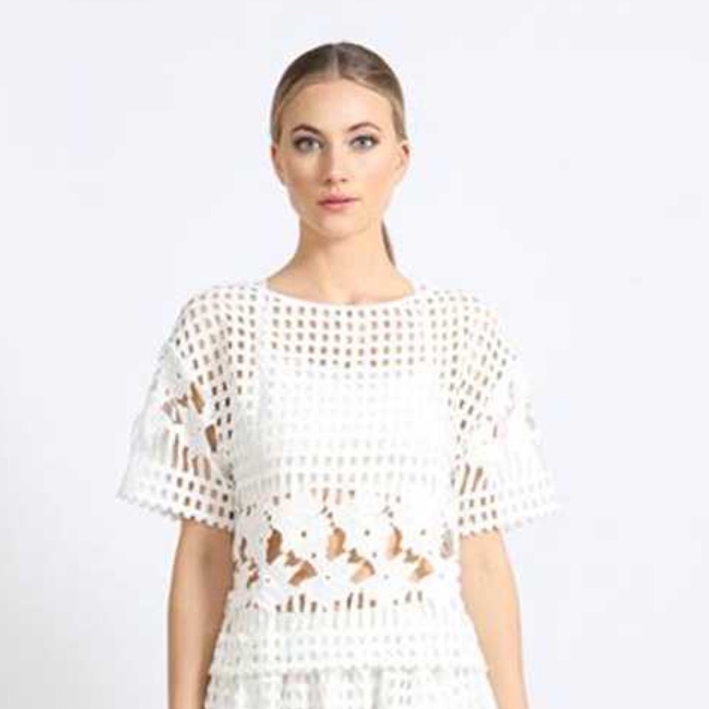 Elliatt Plantonic Floral Cut Out Top Medium